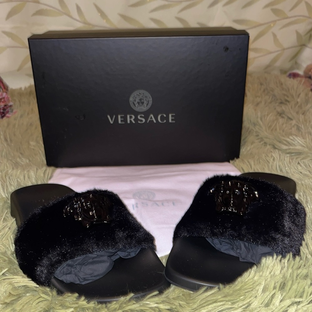 VERSACE BLACK FUZZY MEDUSA SLIDES